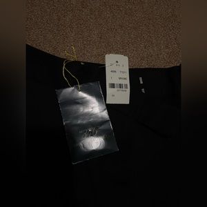 Never worn.Brooks brothers women’s trousers.Black.Sz 4.Retail price $198